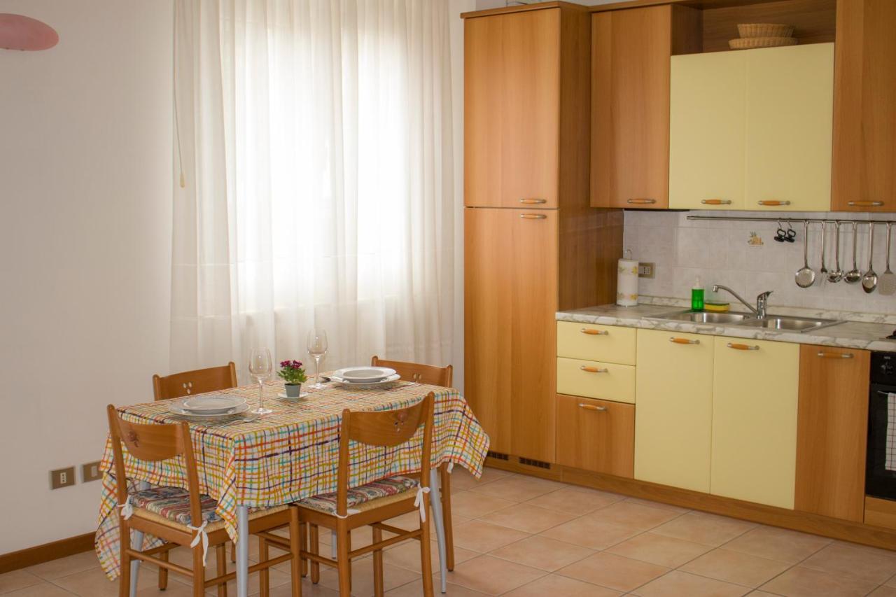 Appartamento Incantevole Con Parcheggio Gratuito Tirano Εξωτερικό φωτογραφία